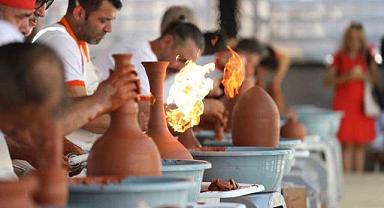 Menemen’de Müzik ve Zanaat Bir Arada: Çömlek Festivali’ne Yıldız Yağmuru