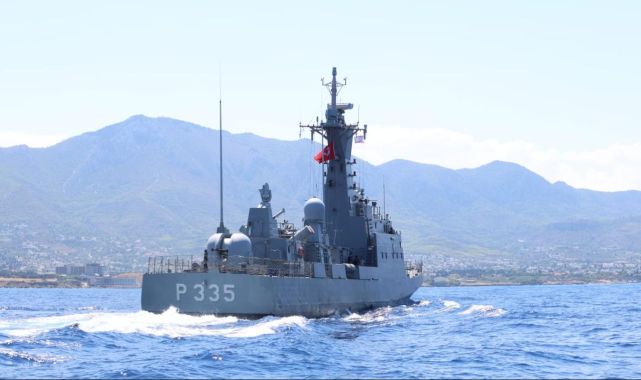 TCG Işın alabora olan geminin enkazı için taramalara başladı