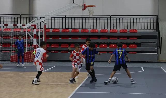 Çiğli'de cumhuriyet coşkusu sporla taçlandı
