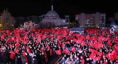 Menemen’de Cumhuriyet Bayramı BLOK3 konseriyle kutlandı